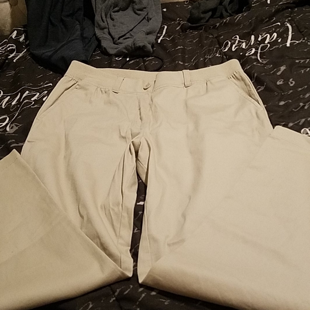 Khaki jeans